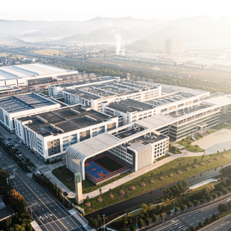Pabrik 25.000 M&sup2;