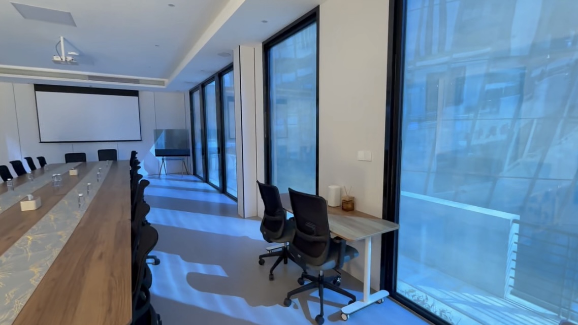SpectraNyx smart glass control effect