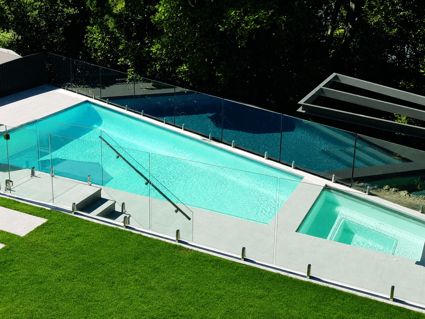 Pool Glass Fencing Project Support