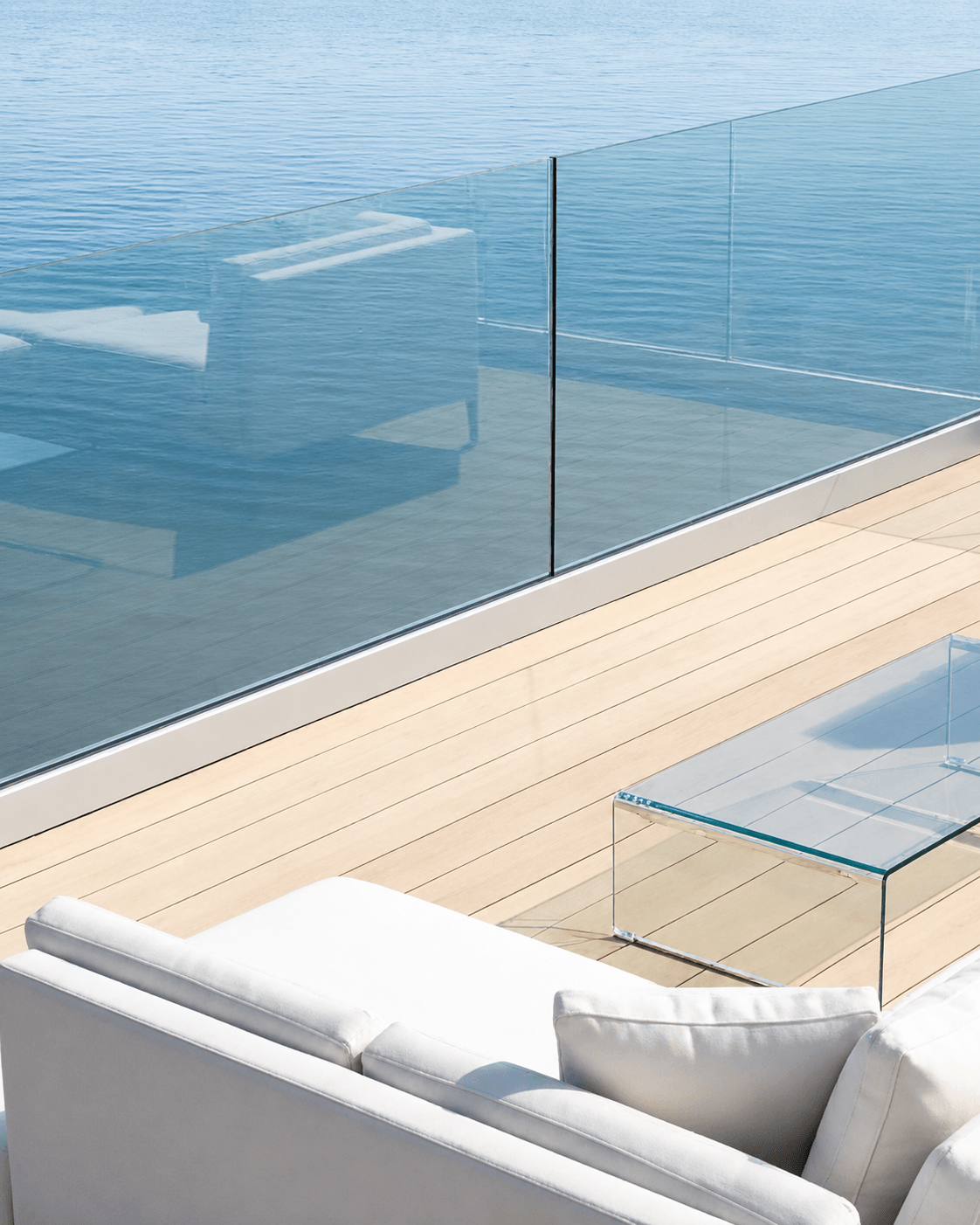 Frameless Glass Railing & Fencing