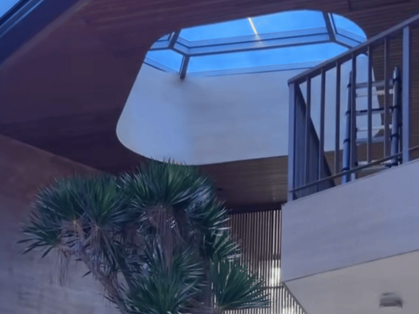 skylight.gif